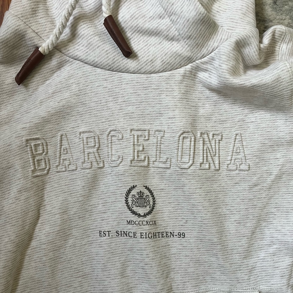 Barcelona Boaters Sweater